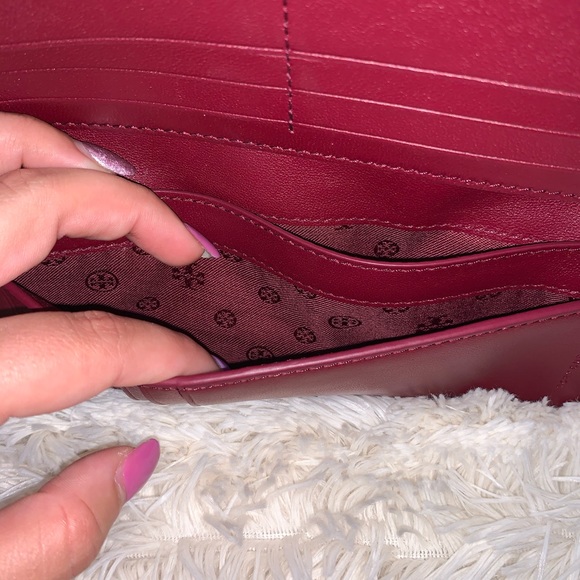 BRAND NEW Tory Burch Wallet - Picture 6 of 7